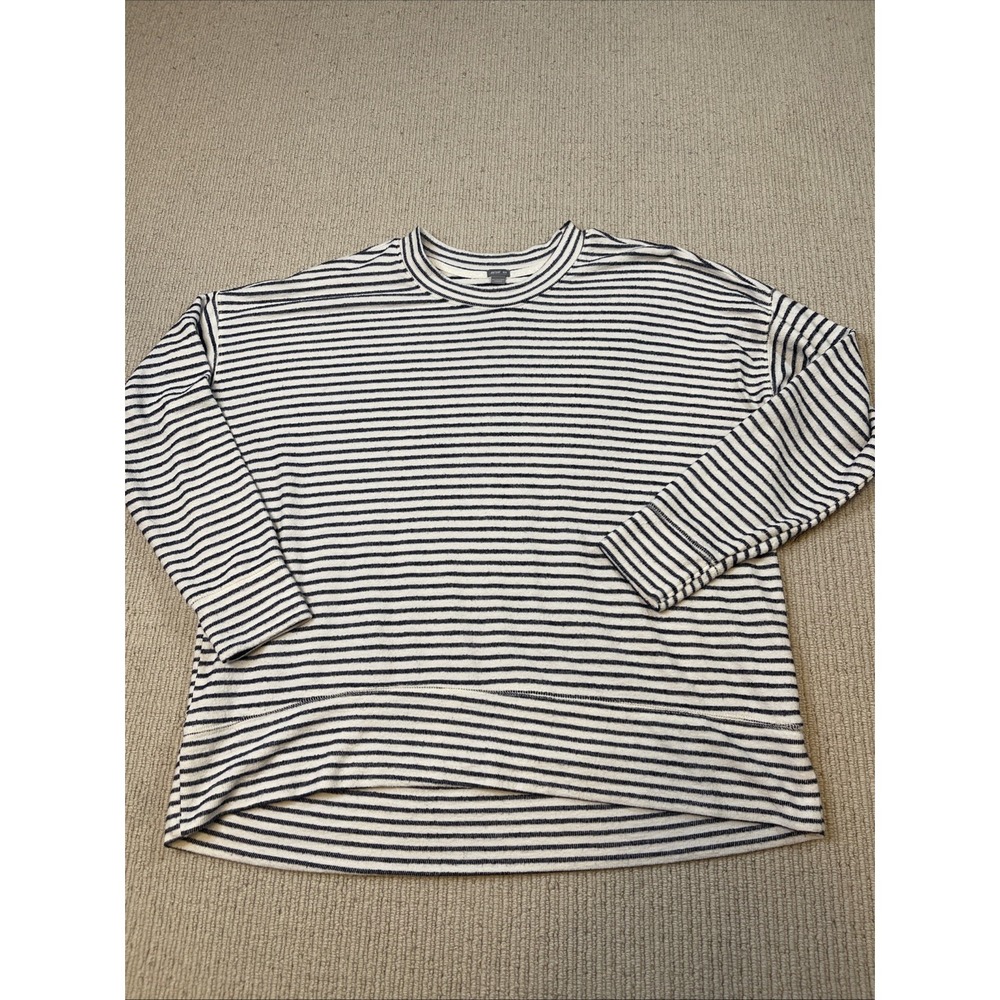 Aerie Women's Medium Striped Pullover Sweatshirt Beachy Top Navy Ivory